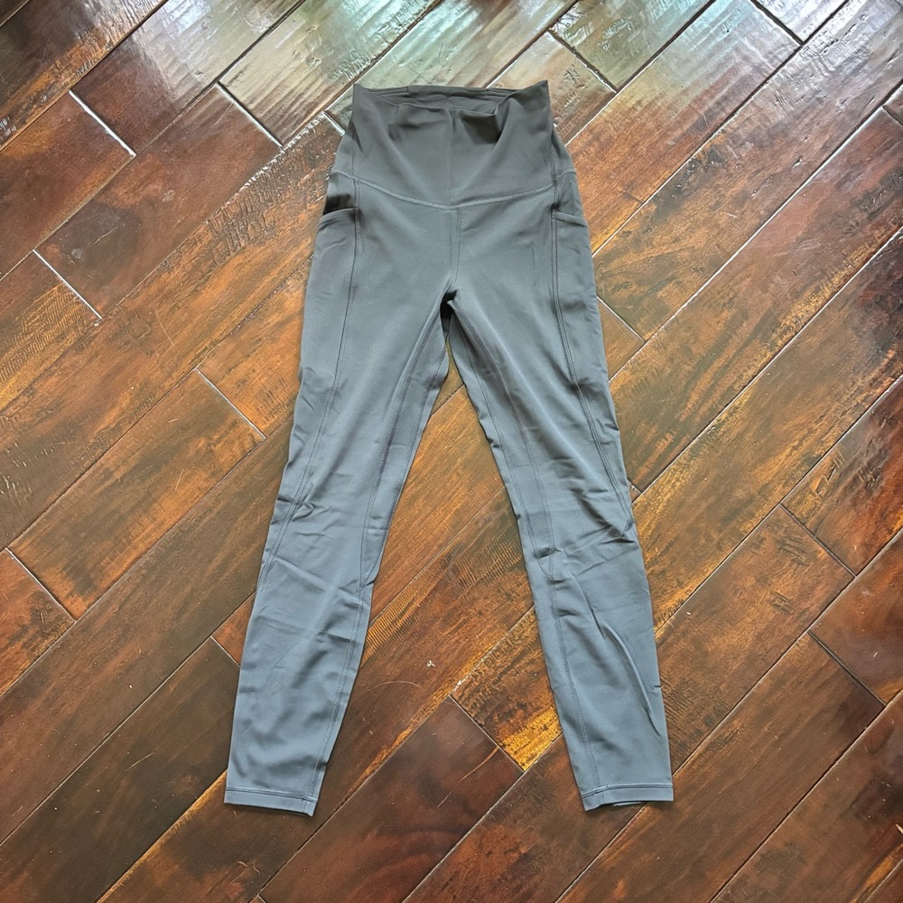 Lululemon Align leggings with pockets